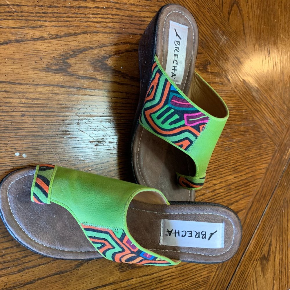 Brecha, wedge toe sandals